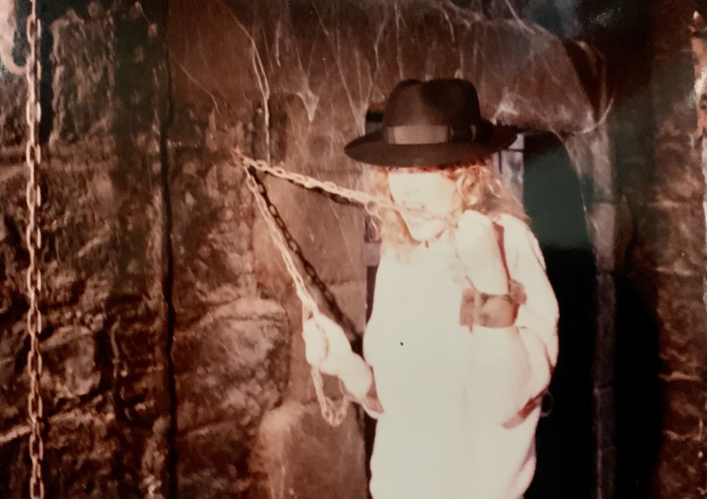 "Breaking' the Chains," Shé goofing on set of Howling V, Hungary 1989